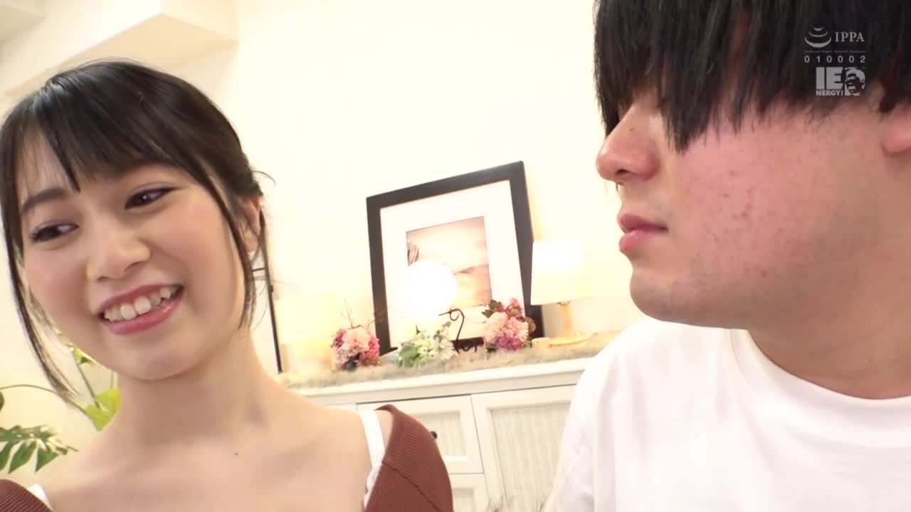 我在新宿遇到的天真女孩嘗試與有性問題的男人進行「腳間精油按摩」！ 我變得性慾旺盛，因為我的雞巴在我原始的陰戶上摩擦得很滑，我說，“我要把它放在我的陰戶裡，哈哈”，並與原始的中出性愛發生性關係！ ！ 宇佐美... - AV大平台 - 中文字幕，成人影片，AV，國產，線上看