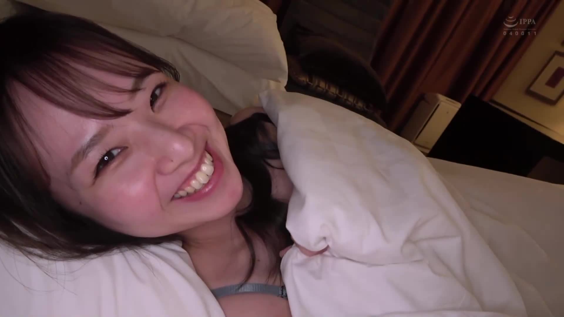 「我等不及要這麼做了...」這個沮喪、憂鬱的女孩說道，但是當我邀請她進行一段時間以來的第一次性愛時，她的慾望被點燃了。 &lt;同人誌藝人&gt; Sumire-san [飯店 POV 通姦約會] Sumire Hoshino - AV大平台 - 中文字幕，成人影片，AV，國產，線上看