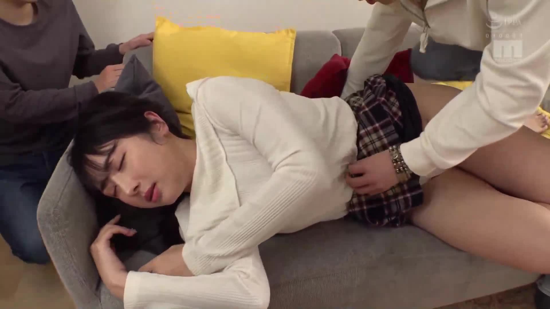 高個子、美巨乳、有男朋友的圈子裡的女孩被酒醉得一塌糊塗，汗水、口水、淫水混合在一起，被串刺著濃厚的體液，遭受著強姦。小野坂唯花 - AV大平台 - 中文字幕，成人影片，AV，國產，線上看