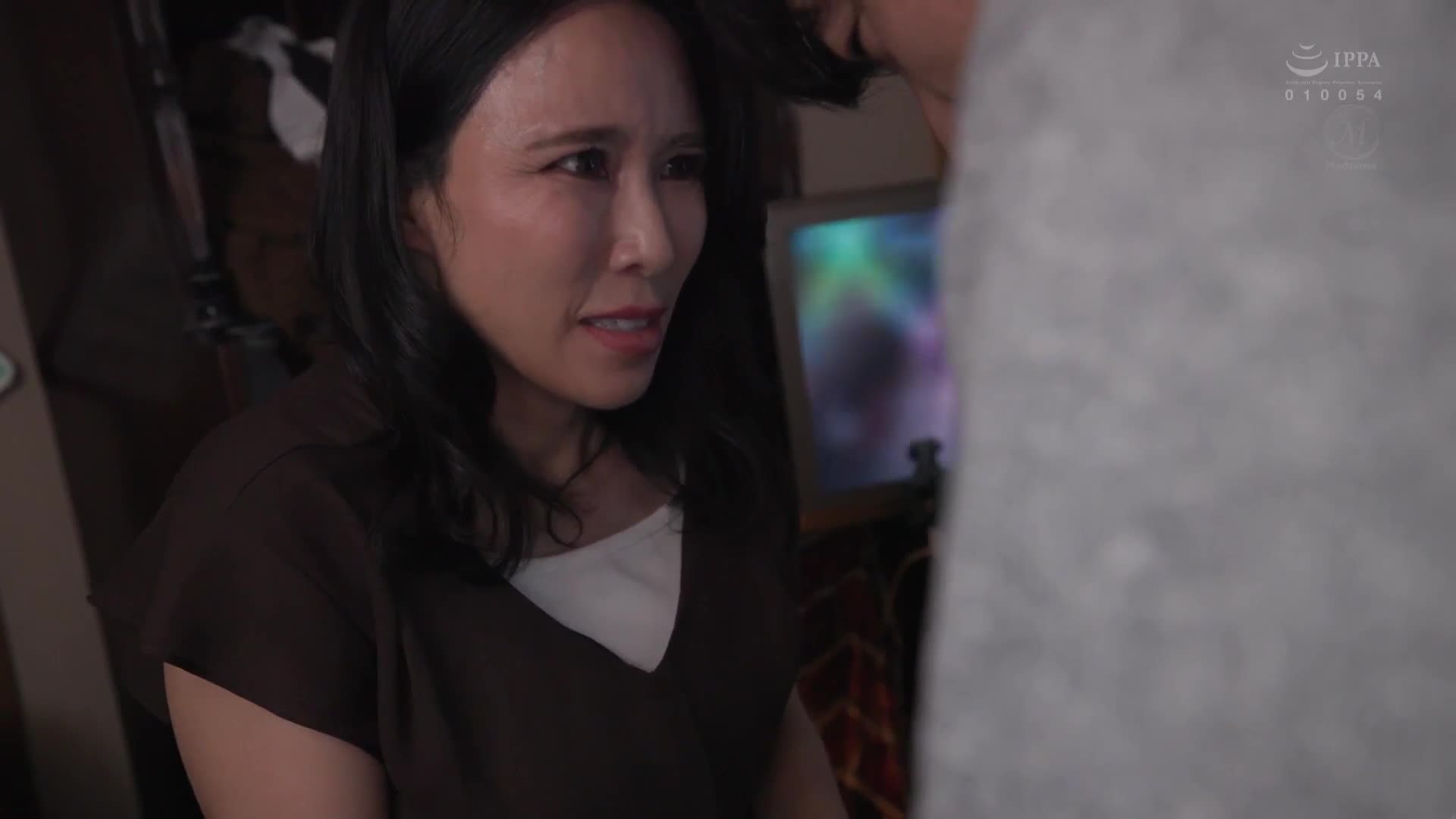 我不小心破壞了躲在家裡的兒子的仿真娃娃，於是成為了代替性處理肉娃娃的。水野優香 - AV大平台 - 中文字幕，成人影片，AV，國產，線上看