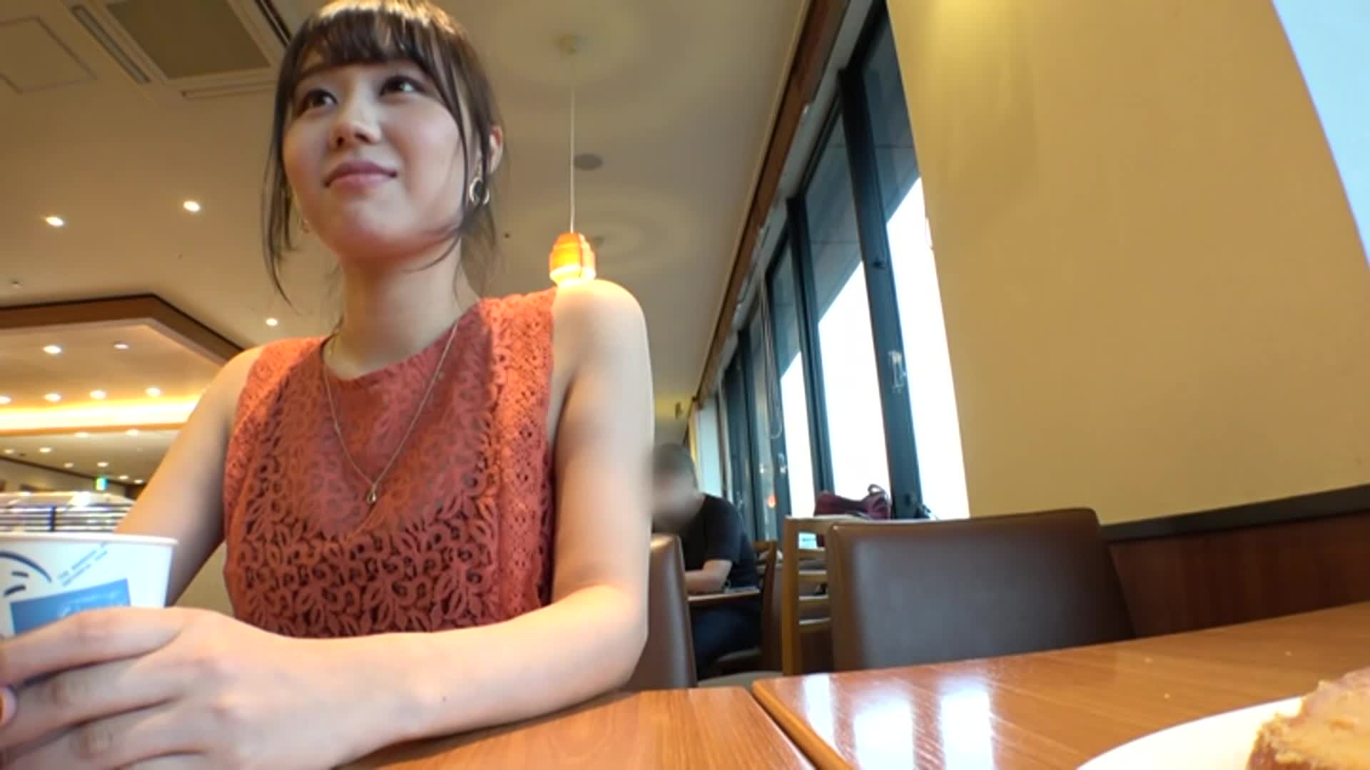 [VIP會員點播]《偶像! 中出!》鬆軟清純系淫蕩女GET囉！傳聞竟是偶像！對束縛男友不耐煩，「AV的性愛真的那麼舒服嗎～？哇哇」天然迷人心態演出確定！「生的好嗎...？」偷偷在男友不在場的地方諮詢時「我的確沒有男友...」說！天然小惡魔淫蕩女！如果是我的女友絕對精神崩潰！可憐男友！憂鬱勃起必然！ - AV大平台 - 中文字幕，成人影片，AV，國產，線上看