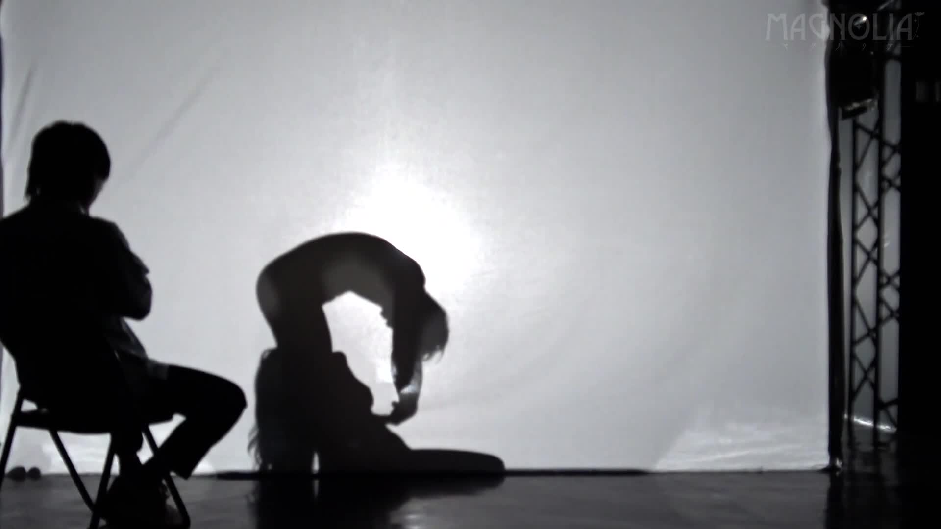 『戀戀大學生情侶限定！緊張刺激的寢取影子遊戲♪』強勢巨乳大學生挑戰☆被肌肉男脫去衣服進行淫蕩的惡作劇！無法停止的全力插入讓她的臀部不停顫抖！為了前往夏威夷旅行中出4連發！！【街頭素人觀察♯夢♯22歲♯大學生】 - AV大平台 - 中文字幕，成人影片，AV，國產，線上看