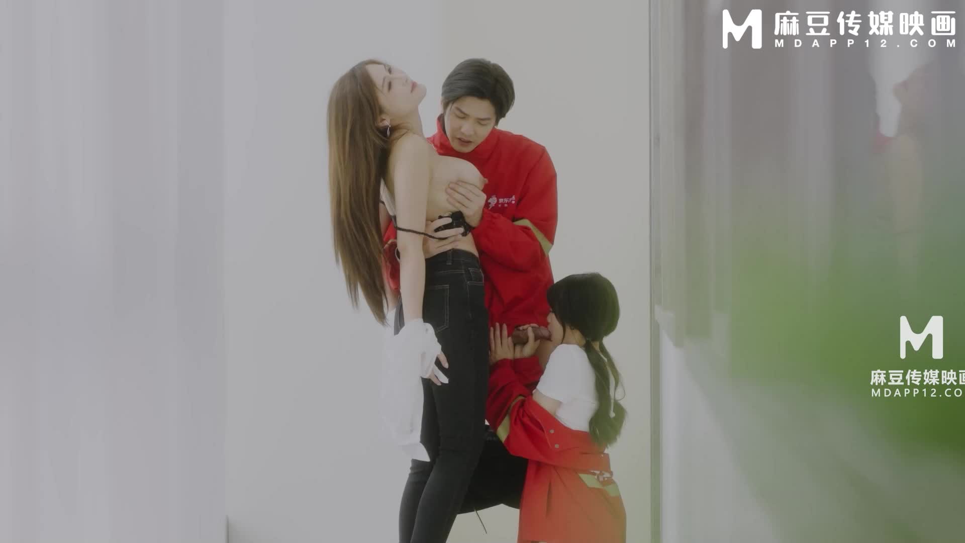 京東做愛的外賣總裁 霸道總裁親自下海操騷屄 艾熙 溫芮欣 - AV大平台 - 中文字幕，成人影片，AV，國產，線上看