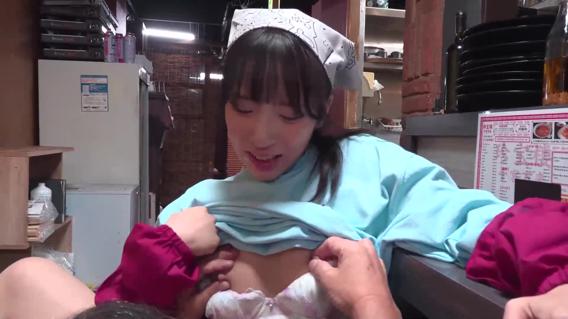 火辣辣的中華美人姐妹在城市中展露身手，輝煌的日常與性愛！ - AV大平台 - 中文字幕，成人影片，AV，國產，線上看