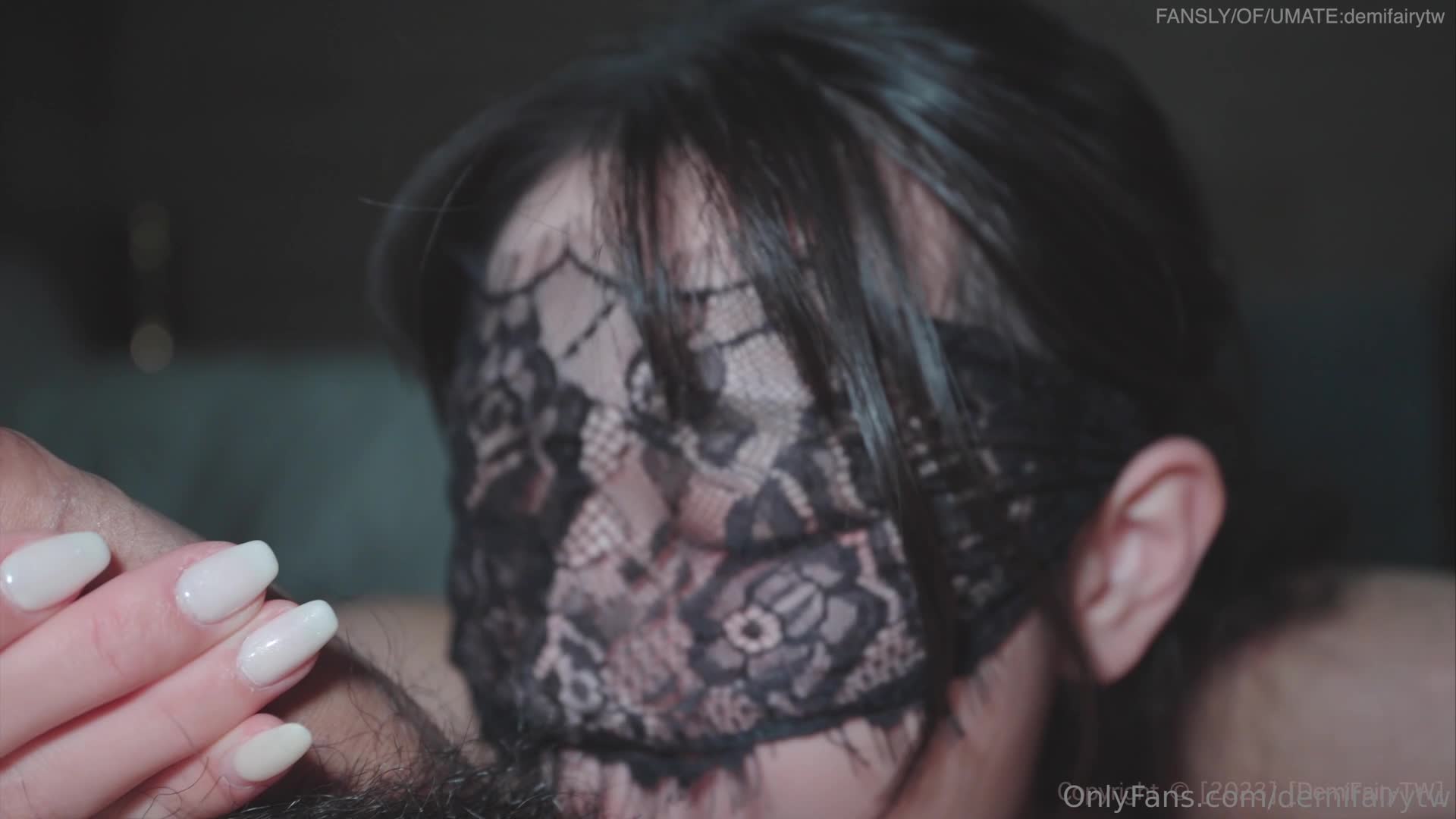 沒想到喜歡穿大衣的女秘書脫下來裡面居然是這樣 - AV大平台 - 中文字幕，成人影片，AV，國產，線上看