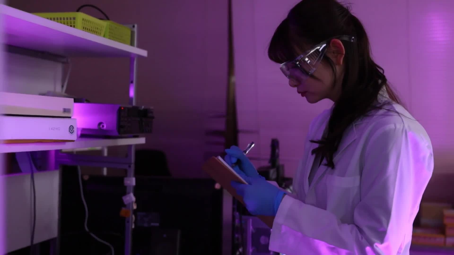 美麗研究員被當作快樂的「實驗品」，內部公司肉便器 靜河 - AV大平台 - 中文字幕，成人影片，AV，國產，線上看