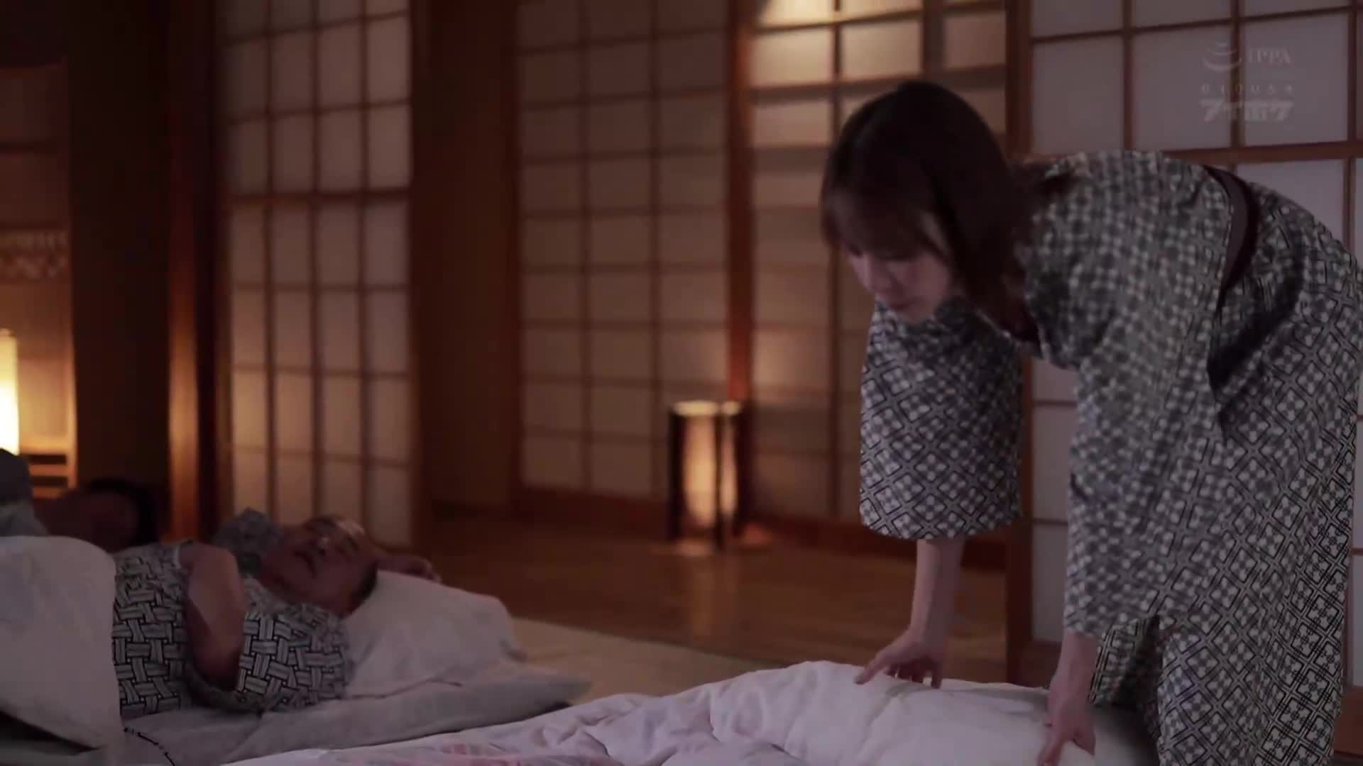 我討厭的兩個絕倫混蛋上司和在溫泉旅館裡意外地被安排同房...被灑滿精液，一直被羞辱輪姦直到早晨，最終墮落成為高潮的我。桃乃木香奈 - AV大平台 - 中文字幕，成人影片，AV，國產，線上看