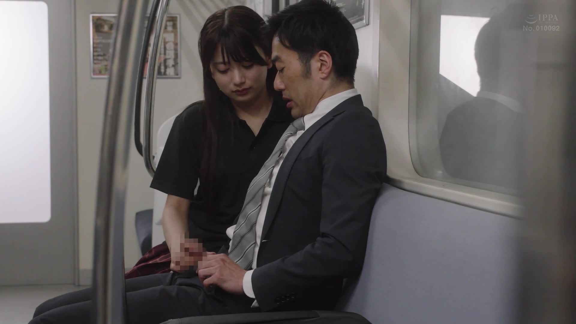 最終接吻電車，在車廂裡只有兩個人，和美少女不斷地親吻×親吻×親吻。北岡果林 - AV大平台 - 中文字幕，成人影片，AV，國產，線上看