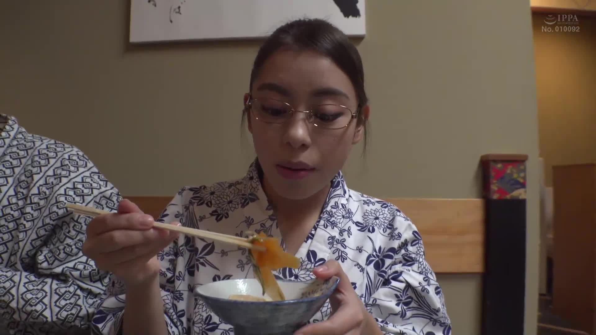 [VIP會員點播]父親不在時，性慾強烈的繼母多次追求性愛，不拒絕無限力量的兒子生插入 VOL.2 - AV大平台 - 中文字幕，成人影片，AV，國產，線上看