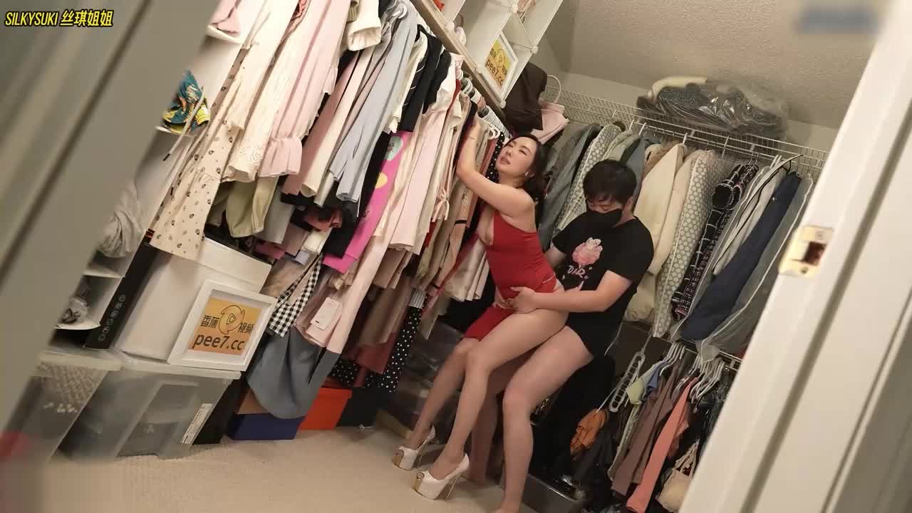 和女店員更衣室偷情 絲襪後入 口交騎乘 - AV大平台 - 中文字幕，成人影片，AV，國產，線上看