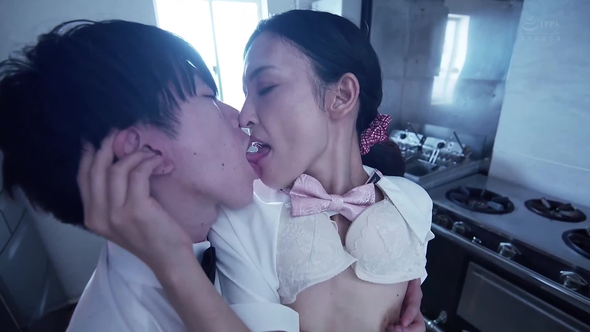 年輕學生沉溺於時薪1249日圓的不倫「中出」兼職。吉瀨葵 - AV大平台 - 中文字幕，成人影片，AV，國產，線上看