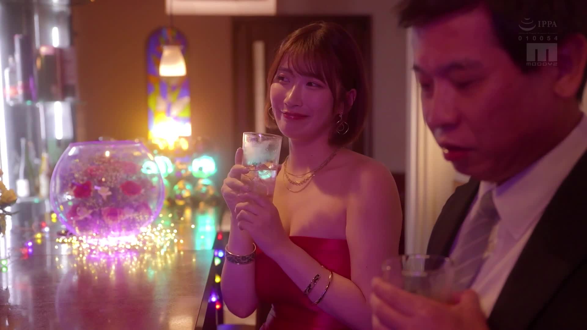 喝醉了就變成接吻魔的下町小酒館姐姐用甜蜜淫語的中出美膚服務～讓我們這些常客明天也能加油～ 美園和花 - AV大平台 - 中文字幕，成人影片，AV，國產，線上看