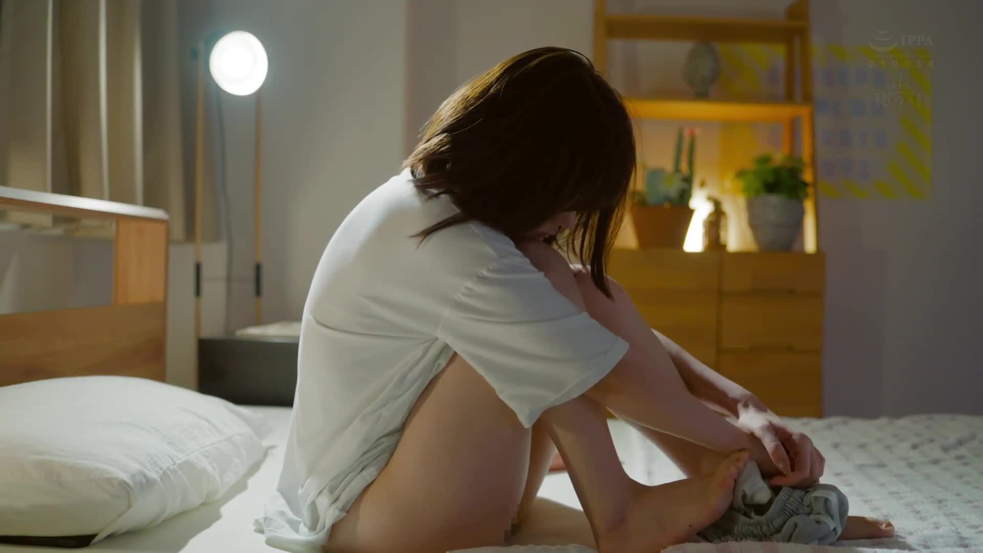 幼馴染兩人以性行為來選擇男朋友！坦率地說，無法選擇享受快感的兩個選項（持久力和陰莖大小）的三角關係。鳳美優 - AV大平台 - 中文字幕，成人影片，AV，國產，線上看