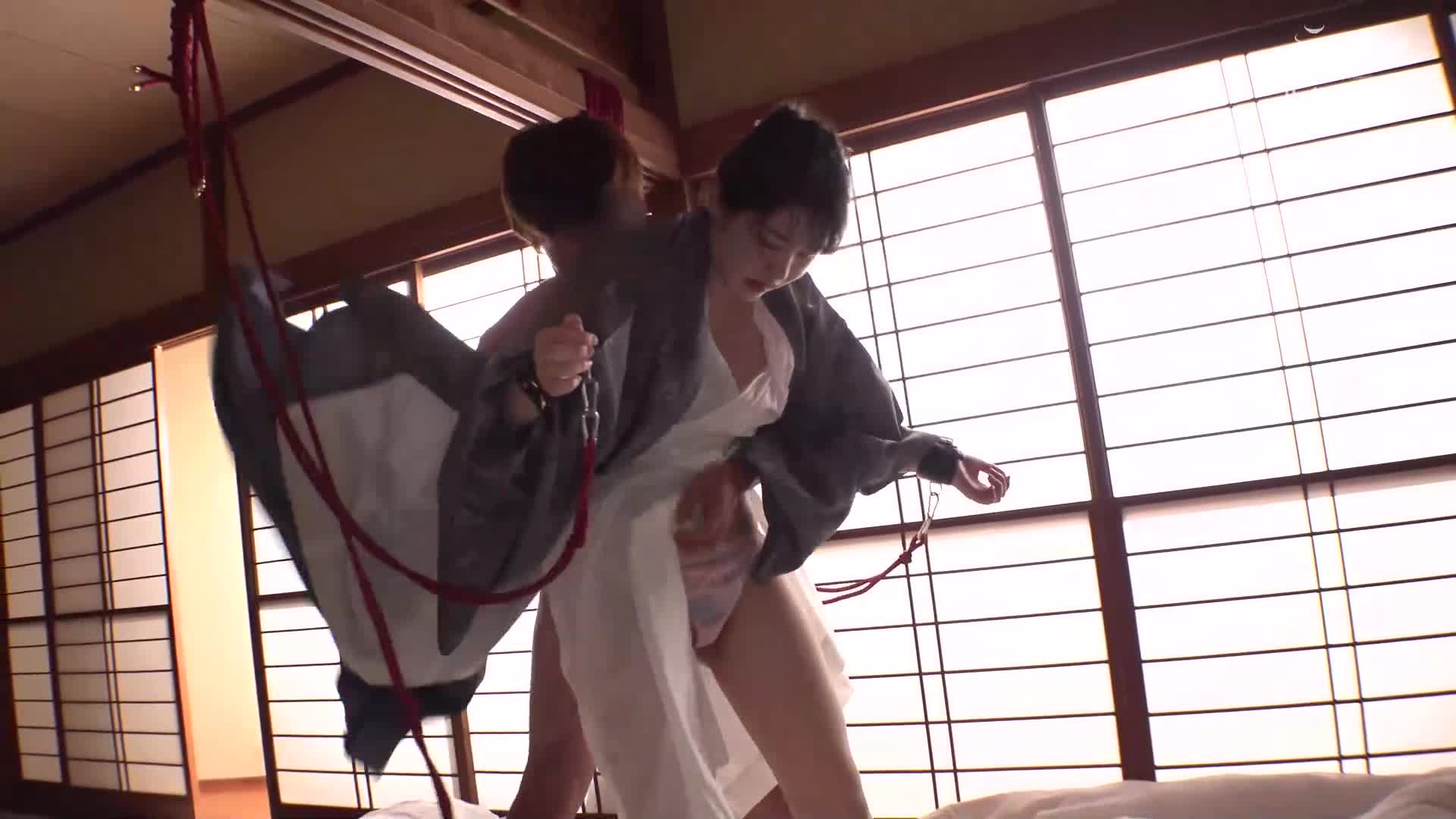 女將被強制固定慢慢進行抽插，最終在慢慢插入中射精的痙攣高潮中被狠狠插壞。 - AV大平台 - 中文字幕，成人影片，AV，國產，線上看