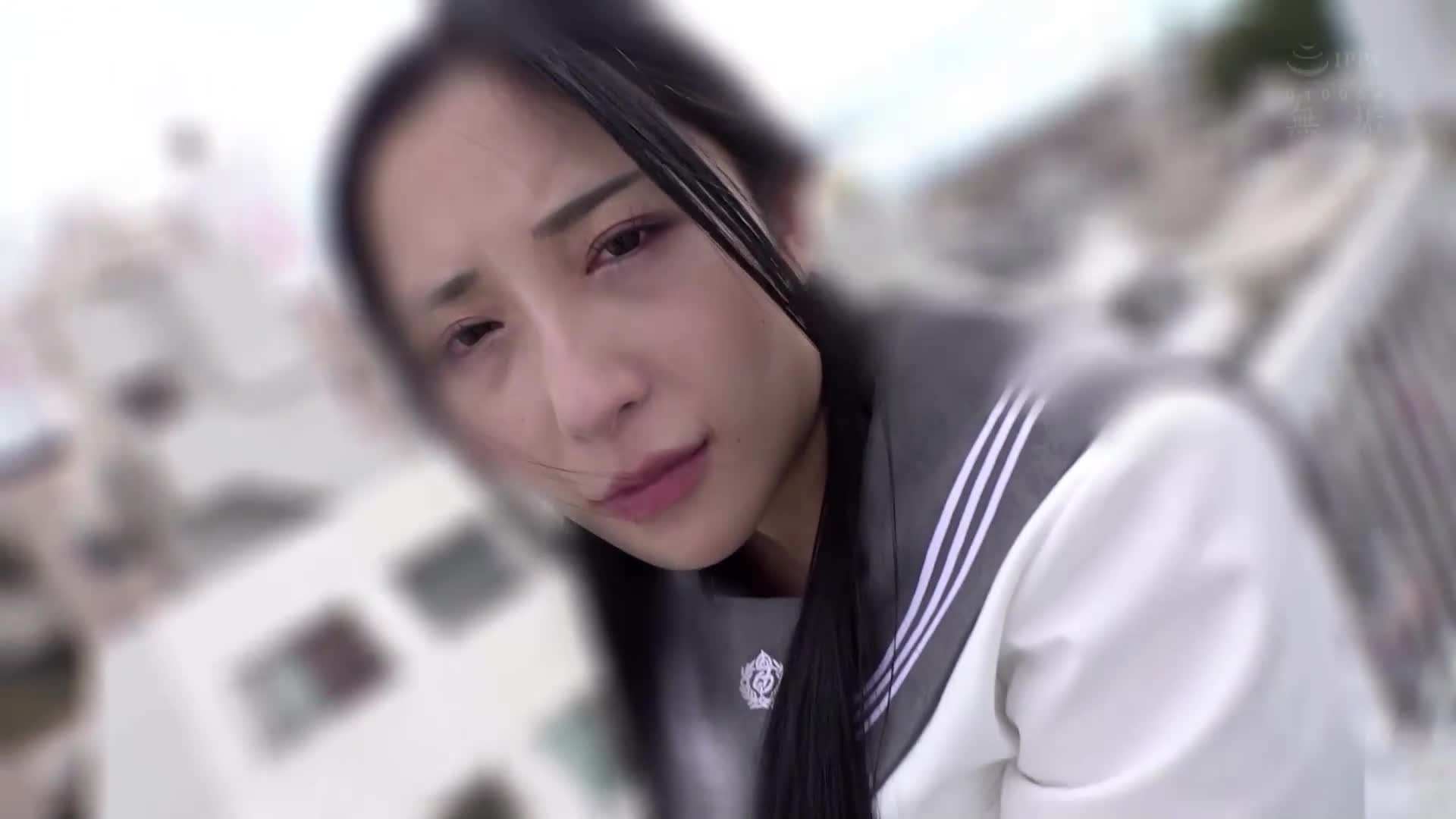 讓成年人穿上制服。 羞恥散步和性交的害羞制服扮演 北野未奈 - AV大平台 - 中文字幕，成人影片，AV，國產，線上看