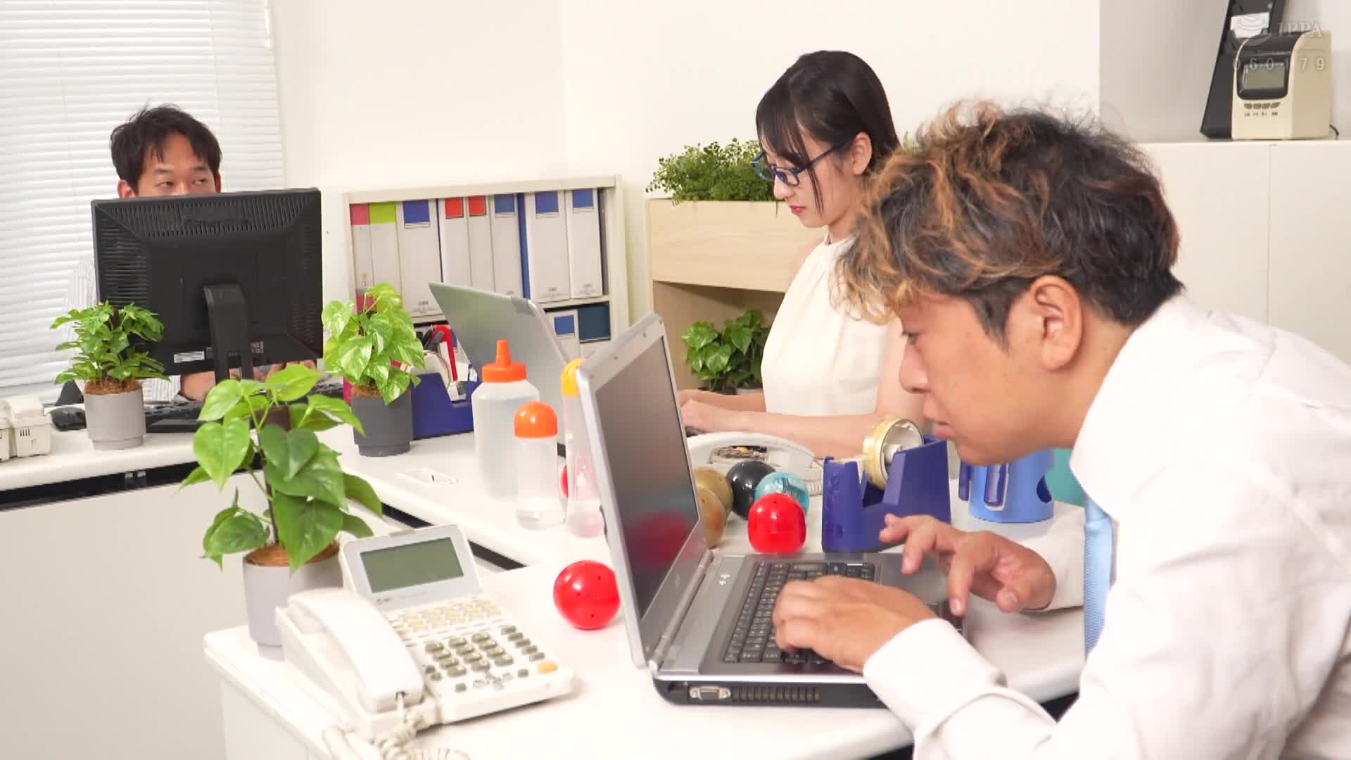 巨乳穿衣潤滑劑 整身爛漫黏液色情沼泥裡的隱藏色情女員工加班時間 糸井瑠花 - AV大平台 - 中文字幕，成人影片，AV，國產，線上看