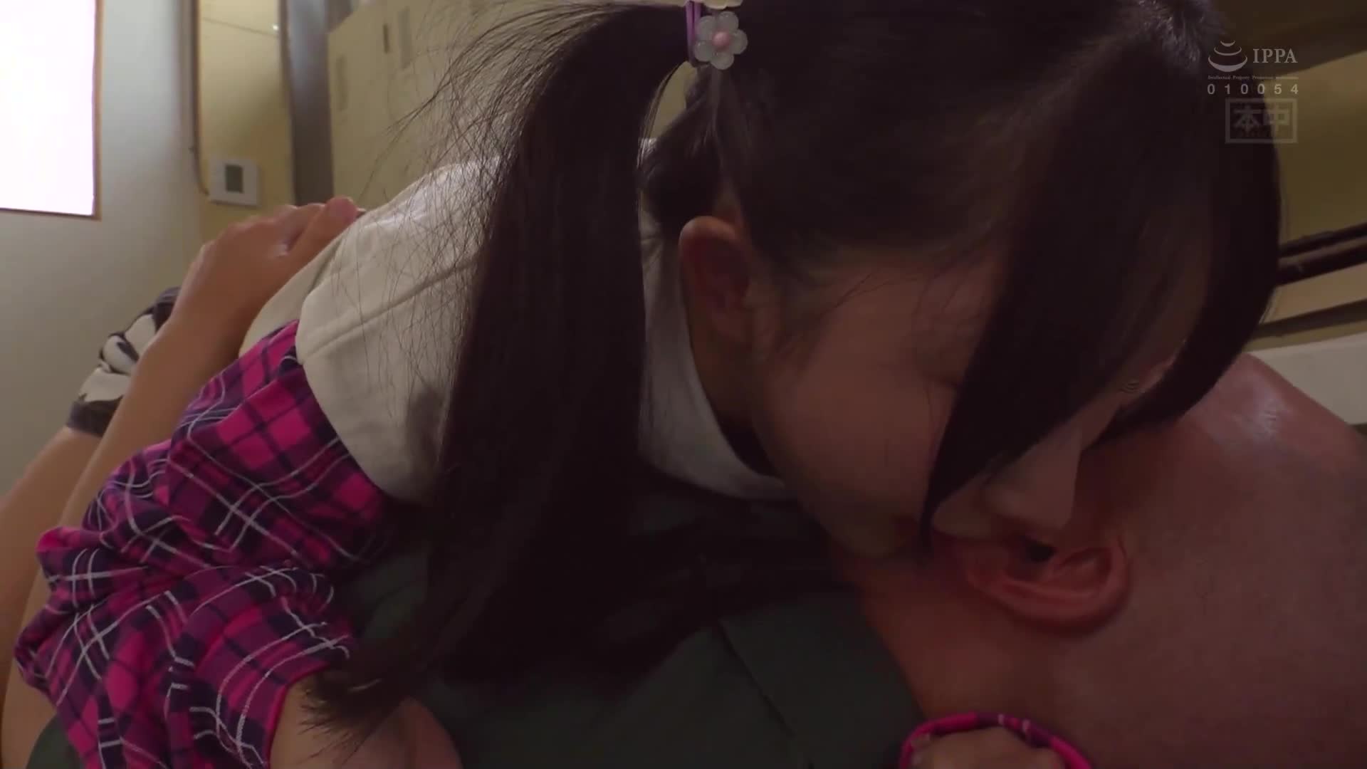 不會內射，所以用陰道賺取零用錢的叔叔騙小可愛娼的假充氣娃娃 美乃娘佳奈子 由良佳奈 - AV大平台 - 中文字幕，成人影片，AV，國產，線上看