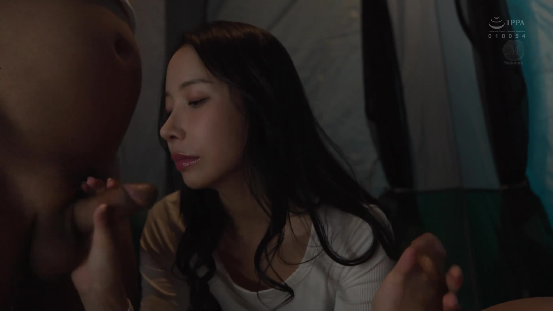 [AI解碼版]城內露營NTR 帳篷內多次內射的妻子【注意閱讀】被偷拍的影片 本多空 - AV大平台 - 中文字幕，成人影片，AV，國產，線上看