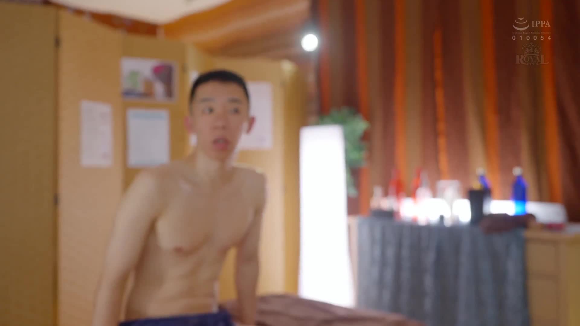 自慰没问题，只是看看也可以。夫妻经营的按摩店老板娘在一个单人工作日达成五次中出全垒打的梦境般故事。 响莲 - AV大平台-中文字幕,成人影片,AV,国产,线上看